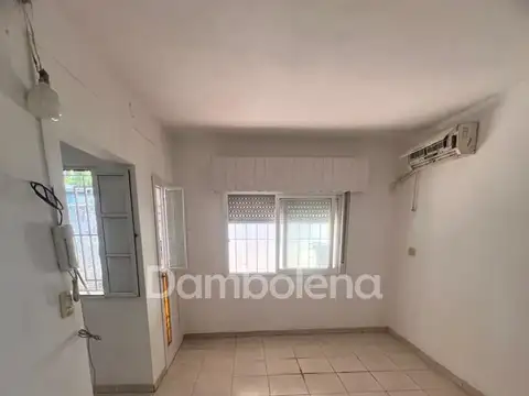 Depto Tipo Casa en Alquiler de 3 ambientes