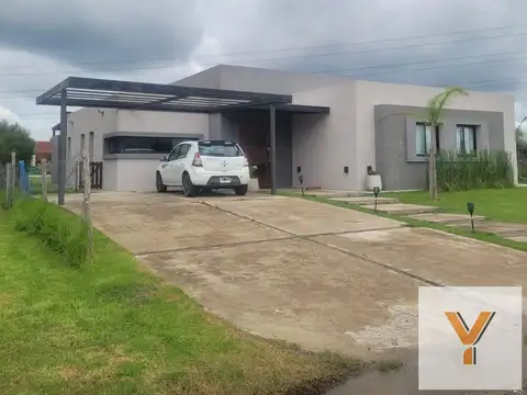 Casa en venta - 4 Dormitorios 4 Baños - Escobar