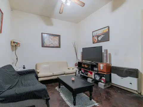 Depto Tipo Casa en Venta 47 años