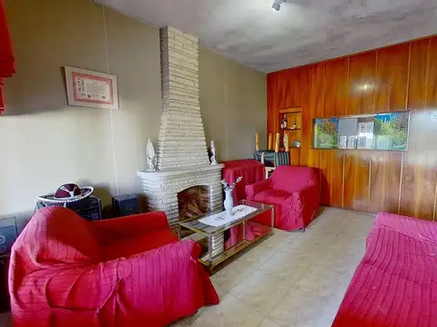 Casa en Venta con 2 cocheras
