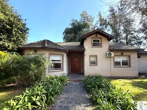 Hermosa Casa en venta con Pileta, en el Barrio Cerrado Parque Pero, José C. Paz