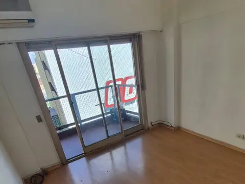 Av Corrientes 5700, Piso 6