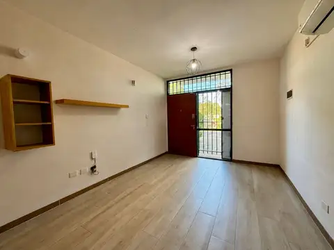 Venta Casa Duplex 3 ambientes en Ramos Mejia