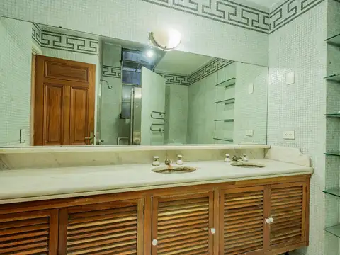 Departamento en Venta de 5 dormitorios