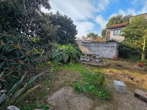 Terreno en Venta en Villa Santos Tesei, USD 110.000