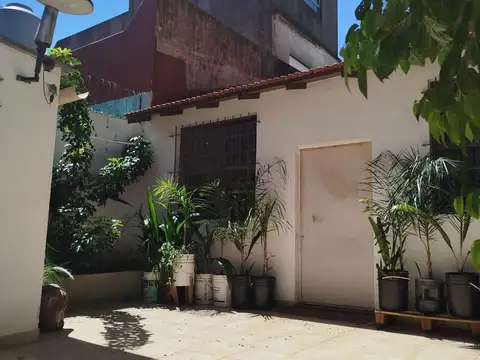 VENTA DEPÓSITO VILLA MAIPU A RECICLAR