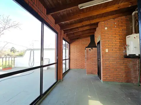 Venta PH 3 ambientes en Flores + terraza + quincho