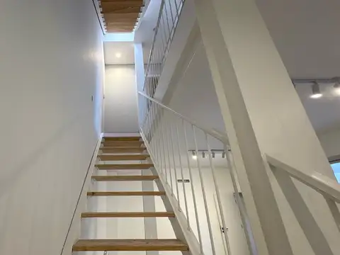 venta casa de pasillo 3 dormitorios estrenar zona rio
