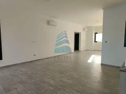 Casa en Alquiler de 3 dormitorios