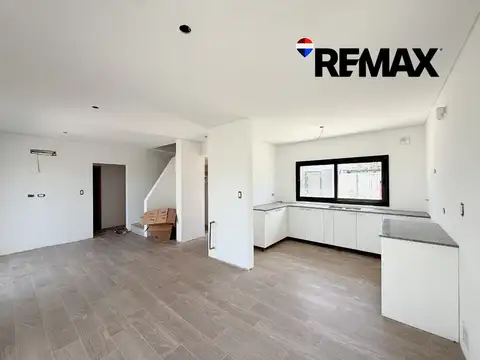 CASA EN VENTA 3 DORMITORIOS - MANUEL B GONNET