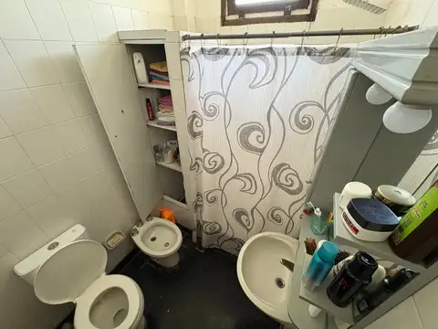 Venta 2 PH en block o sep 3 amb al fondo más Deposito .Guido 1100