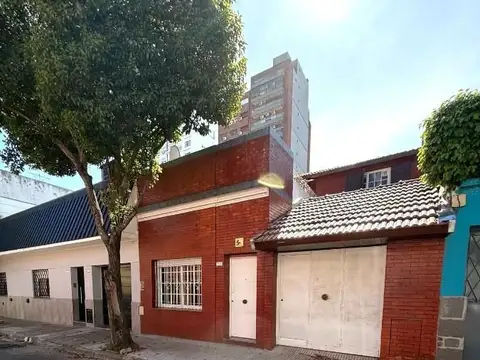 HERMOSA CASA 4 AMBIENTES  + COCHERA + TERRAZA IDEAL FAMILIA
