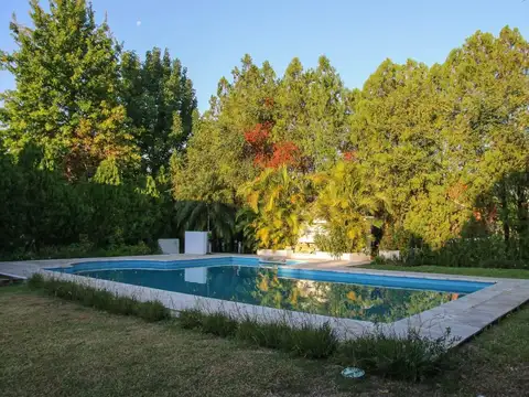 Casa 2 ambientes con 1 baño