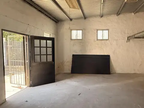 Avenida de los Constituyentes  al 500