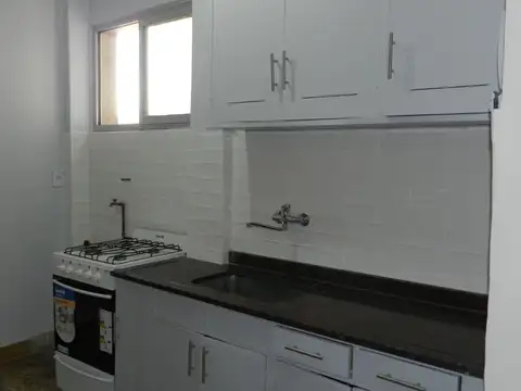 Departamento en Alquiler en Parque Patricios, $ 750.000