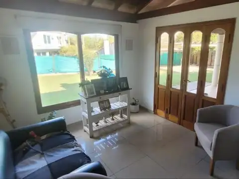 Casa en Venta en Valle Escondido, USD 390.000