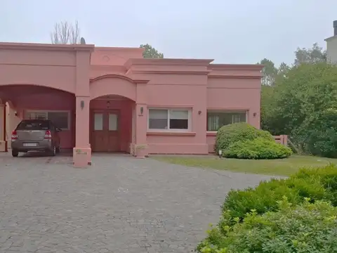 Miralagos - Casa colonial en venta