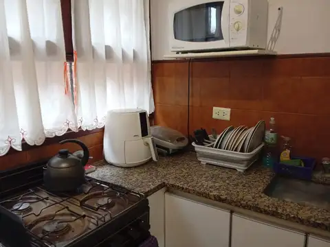 Depto Tipo Casa en Alquiler Temporal con 1 cocheras