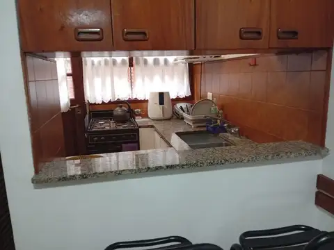 Depto Tipo Casa 4 ambientes con 2 baños