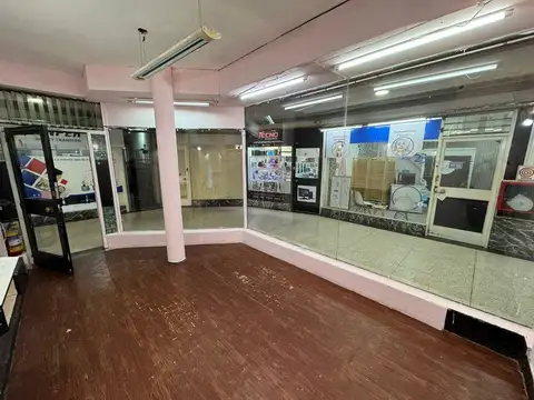 Venta Local comercial en Galería - Flores