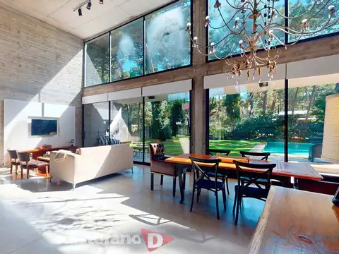 Casa en Venta con 1 cochera