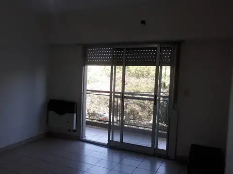 Avenida Castañares 4200, Piso 2