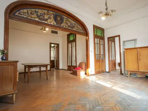 Depto Tipo Casa en Venta de 5 dormitorios