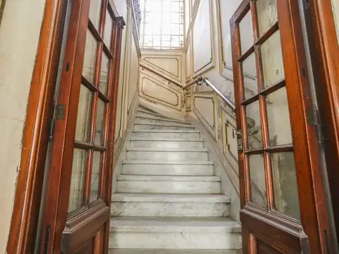 Depto Tipo Casa en Venta de 6 ambientes