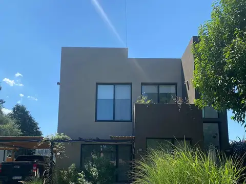 Venta casa en Pilar Las Brisas Country Club