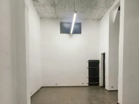 Local en Venta 60 años