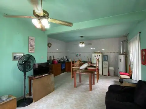 Casa en Venta con 5 cocheras