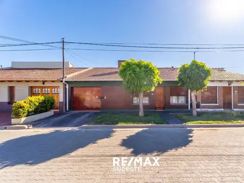 CASA TRES DORMITORIOS