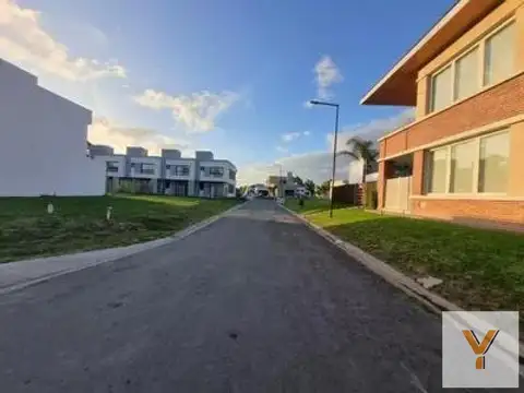 Terreno en Venta en Sourigues, USD 45.000