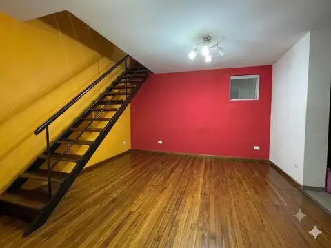 Depto Tipo Casa en Venta en Mataderos, USD 195.000