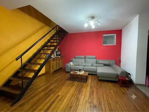 Depto Tipo Casa en Venta en Mataderos, USD 195.000