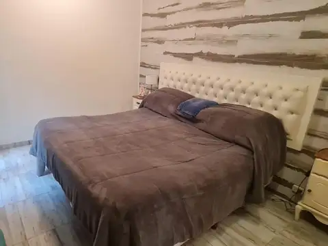 Chalet en 2 platas en Castelar Norte