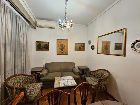 Departamento 3 ambientes PB. con dependencia! Caballito.