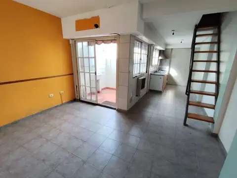 Depto Tipo Casa 3 ambientes con 1 baño