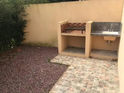 Depto Tipo Casa 3 ambientes con 1 baño