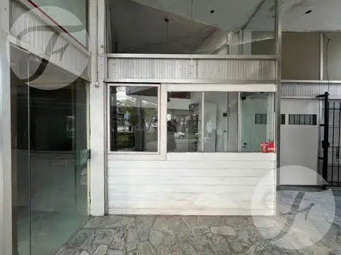 Excelente Local Comercial en Venta Ubicado en Pleno Corazón de Villa Gesell