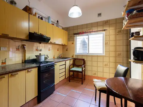 VENTA PH 4 amb. Olivos c/terraza y balcón