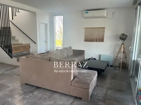 Casa alquiler temporal 4 ambientes a la laguna en San Francisco Villanueva lote 900 m2