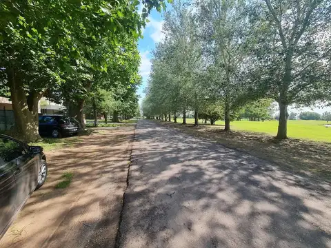 Casa en Venta con 4 cocheras