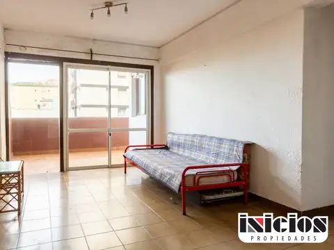Diagonal Rivadavia 100