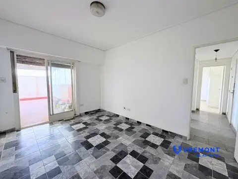 J. de Garay al 1700 - Depto 2 amb., alquiler terraza propia - Excelente estado