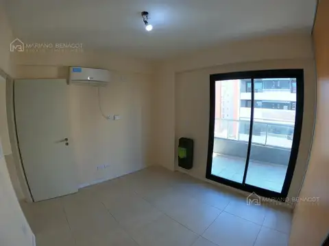 Departamento en Alquiler en Parque Chacabuco, $ 700.000