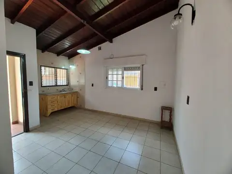Depto Tipo Casa 3 ambientes con 1 baño