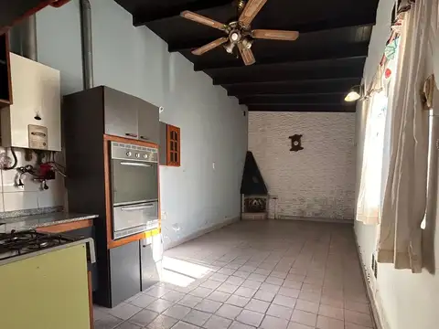 Depto Tipo Casa en Venta en Lanús Oeste, USD 45.000