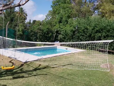 Casa 4 ambientes con 2 baños