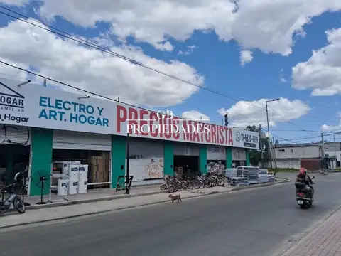 Avenida Eva Duarte de Peron 100